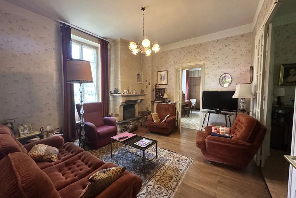 Belle maison familiale à Chauffailles avec grand terrain et dépendances 