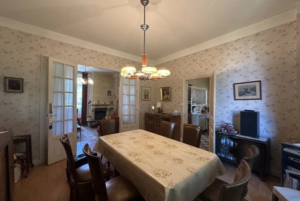 Belle maison familiale à Chauffailles avec grand terrain et dépendances 