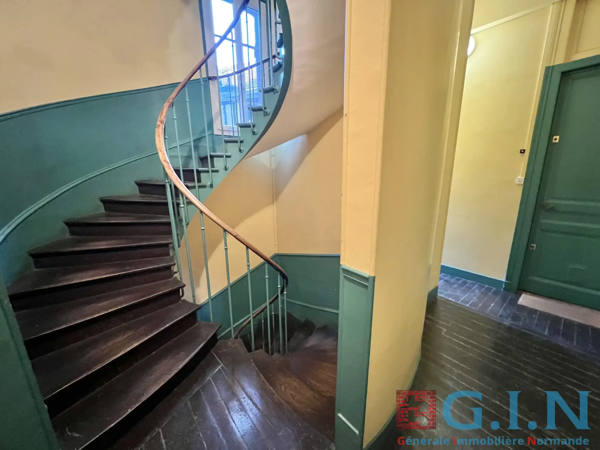 Appartement T1 lumineux de 37,30 m² à vendre à Rouen, secteur Place Saint-Marc 