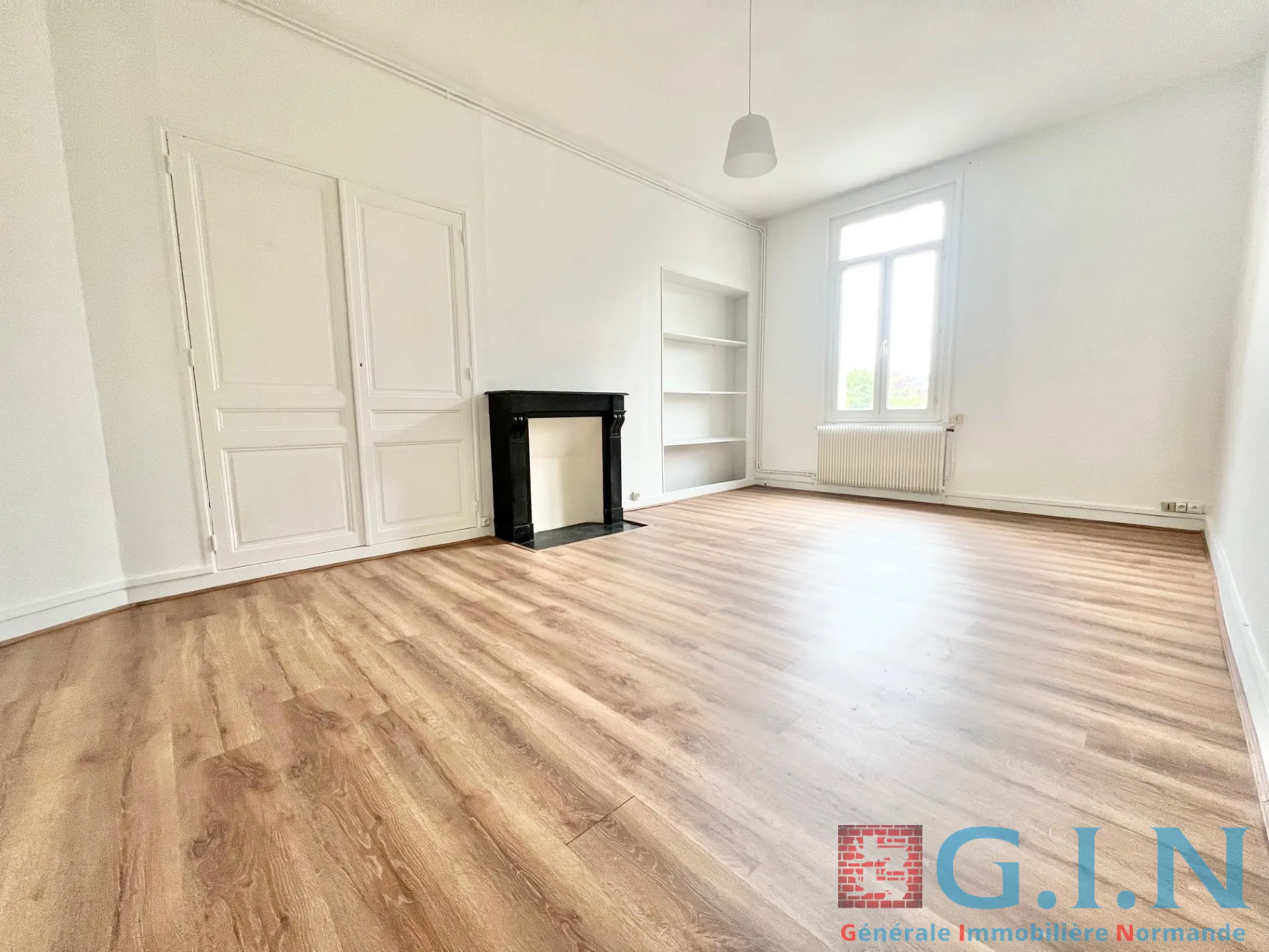 Appartement T1 lumineux de 37,30 m² à vendre à Rouen, secteur Place Saint-Marc 
