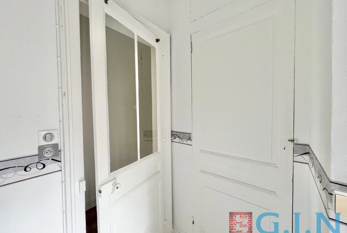 Appartement T1 lumineux de 37,30 m² à vendre à Rouen, secteur Place Saint-Marc 