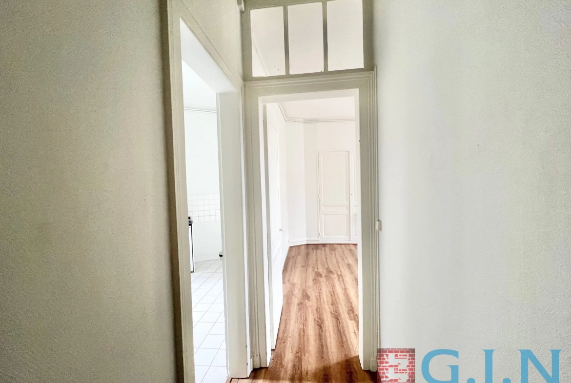 Appartement T1 lumineux de 37,30 m² à vendre à Rouen, secteur Place Saint-Marc 