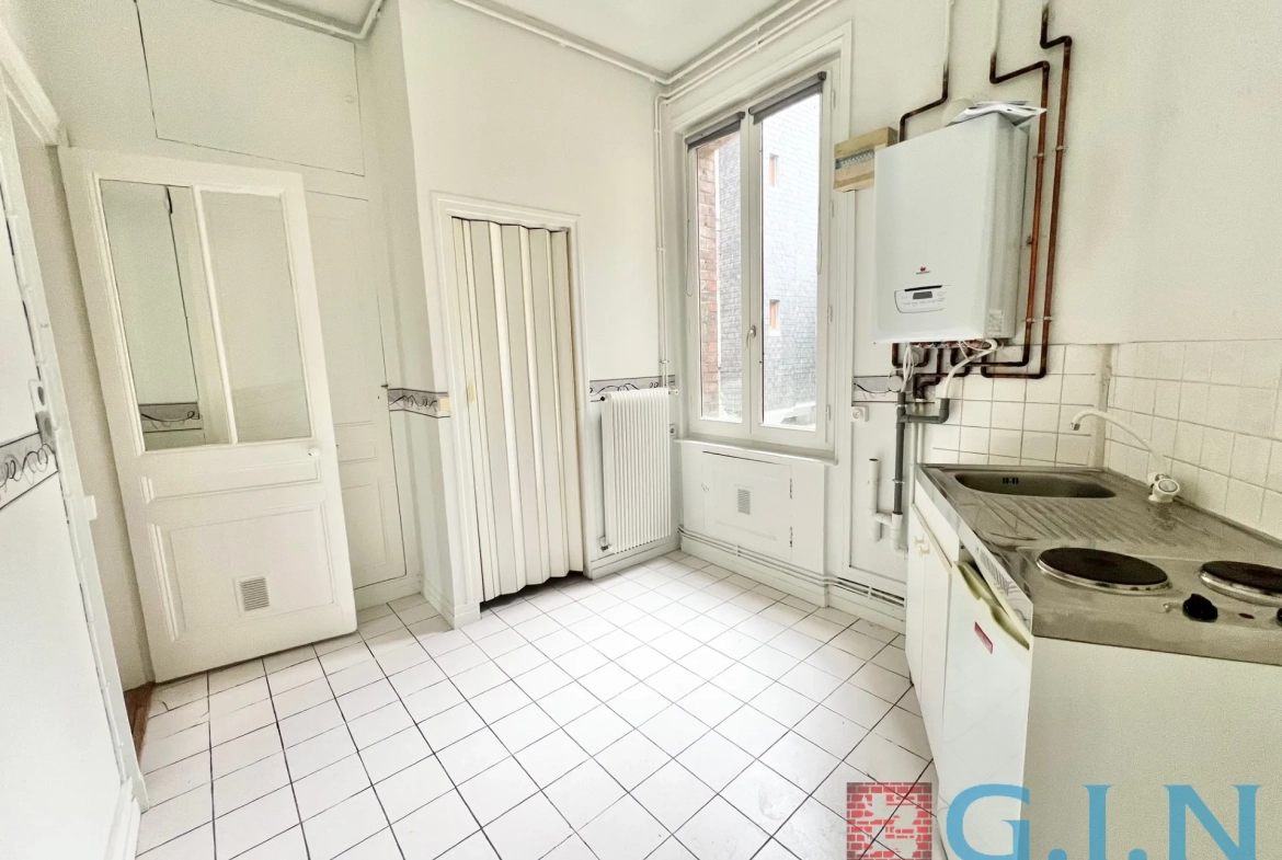 Appartement T1 lumineux de 37,30 m² à vendre à Rouen, secteur Place Saint-Marc 