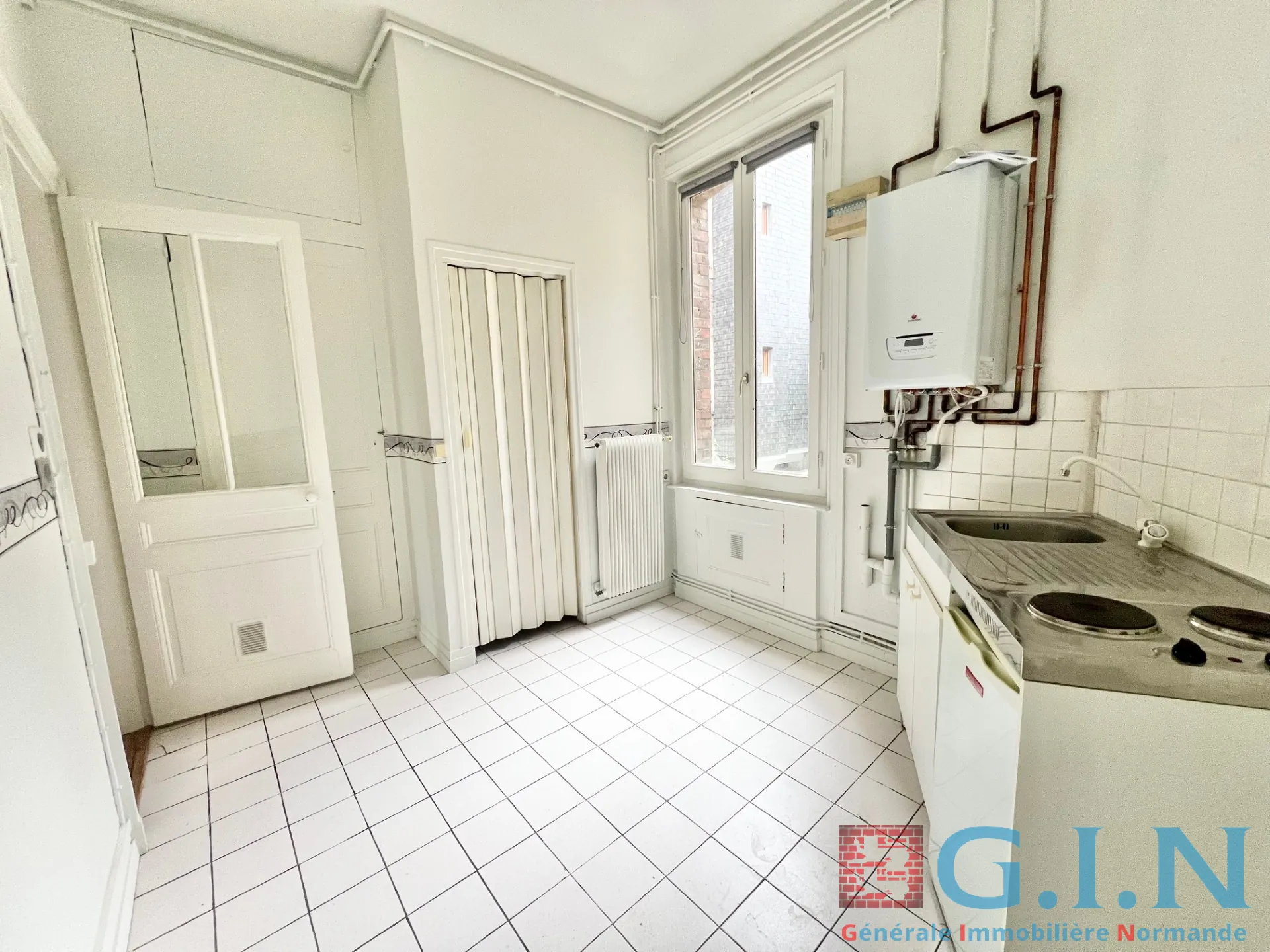 Appartement T1 lumineux de 37,30 m² à vendre à Rouen, secteur Place Saint-Marc 