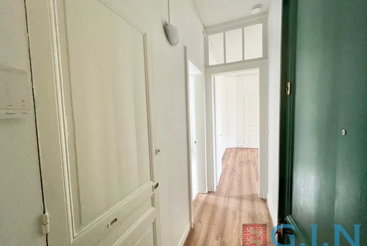 Appartement T1 lumineux de 37,30 m² à vendre à Rouen, secteur Place Saint-Marc 
