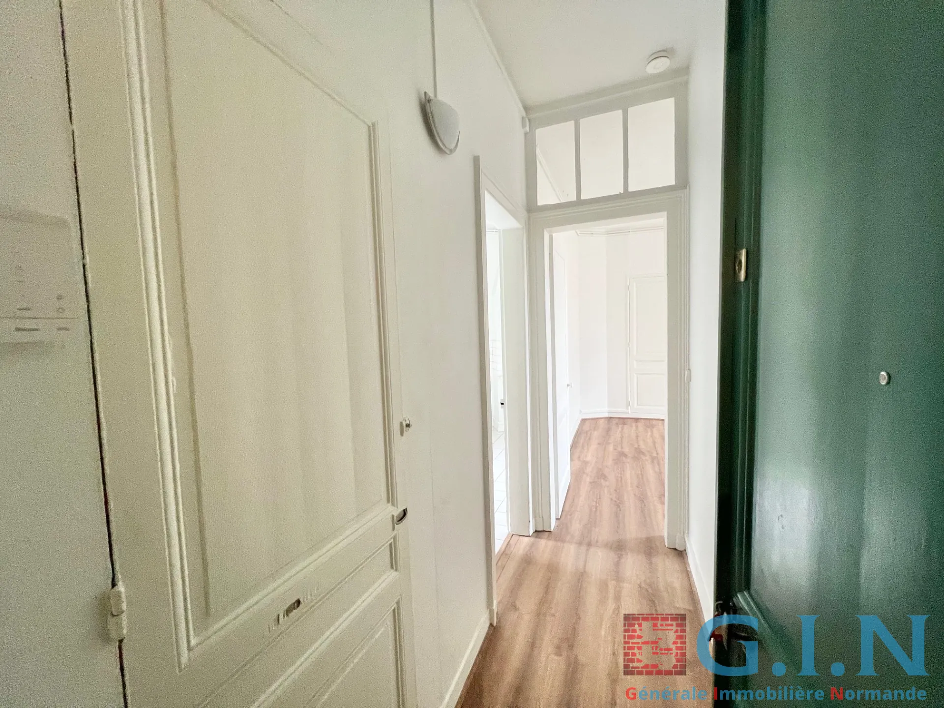 Appartement T1 lumineux de 37,30 m² à vendre à Rouen, secteur Place Saint-Marc 