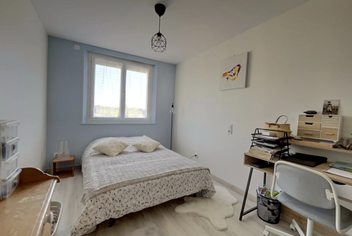 Appartement de 66 m² à Guilherand-Granges avec balcon et garage 