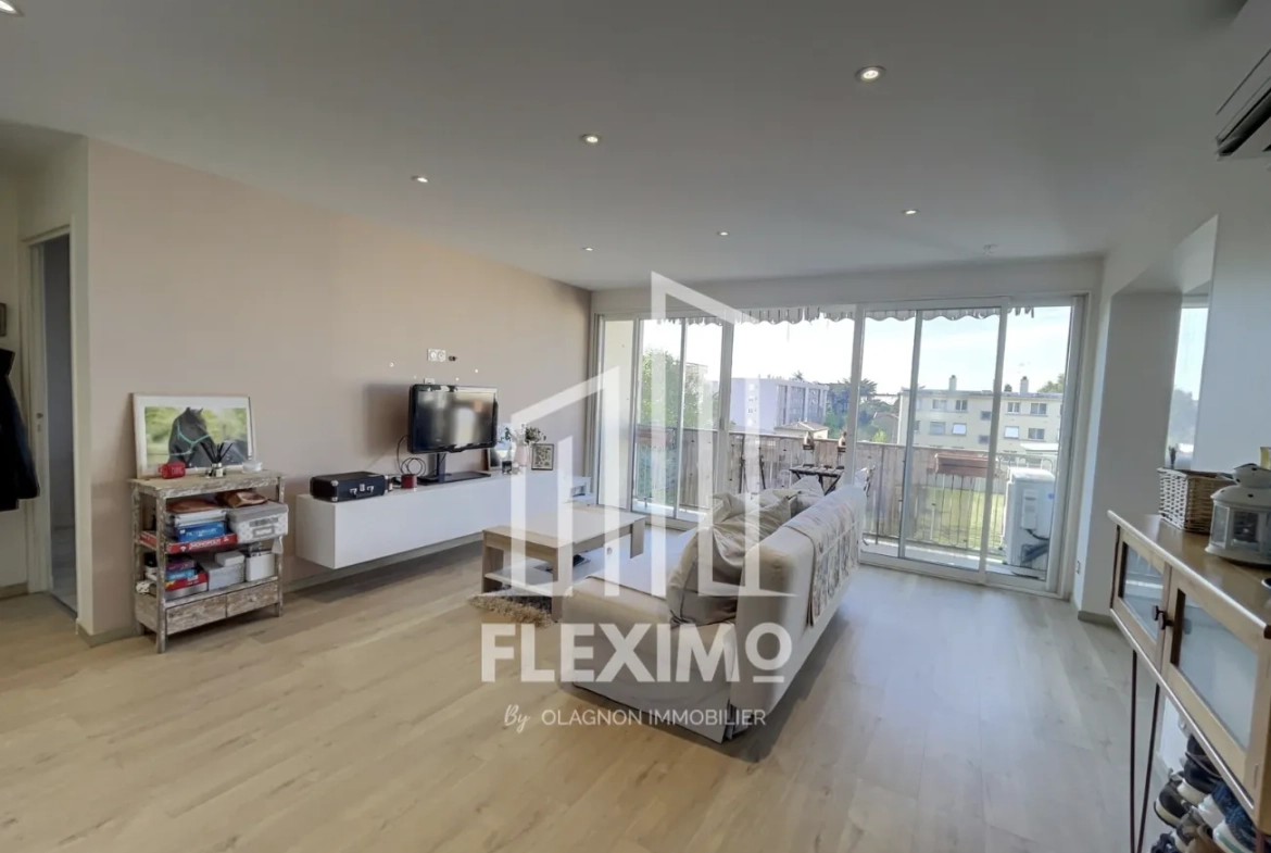 Appartement de 66 m² à Guilherand-Granges avec balcon et garage 