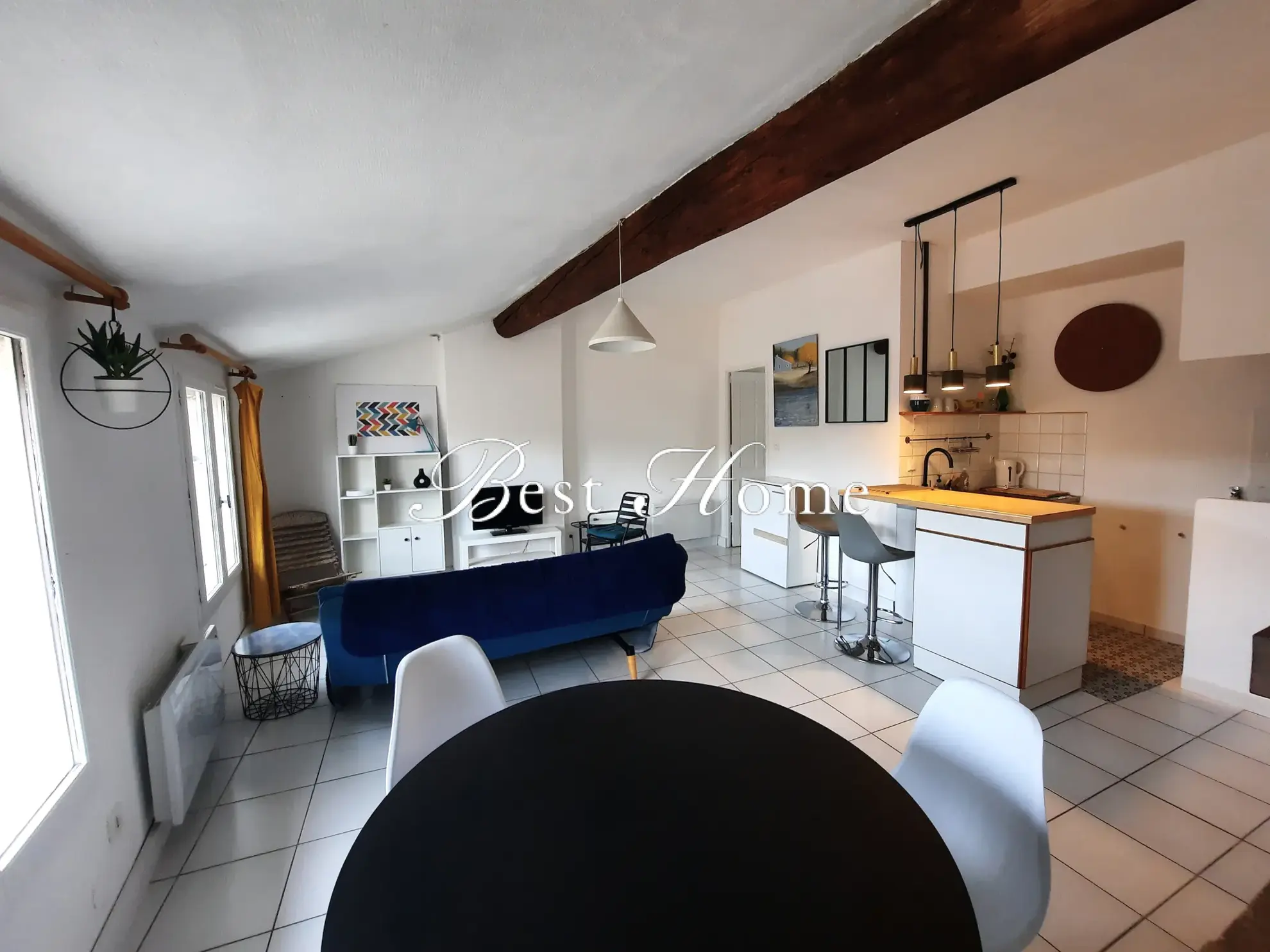 Appartement 2 pièces lumineux avec vue dans le centre de Nîmes à vendre 