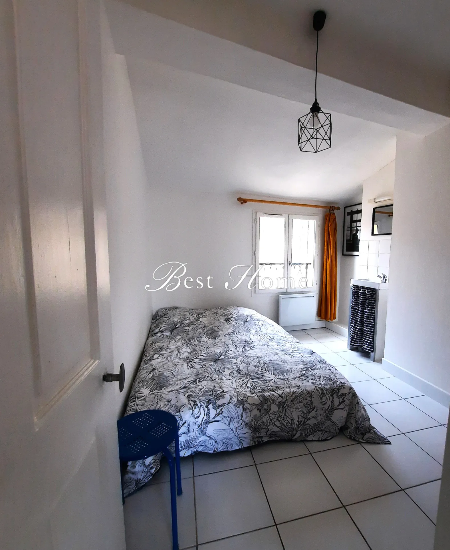 Appartement 2 pièces lumineux avec vue dans le centre de Nîmes à vendre 