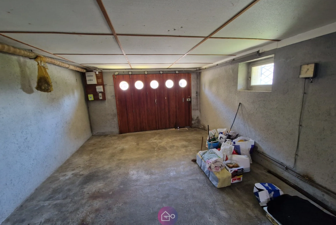 Maison à vendre avec potentiel exceptionnel à Pomoy (70) - Grand terrain et dépendances 