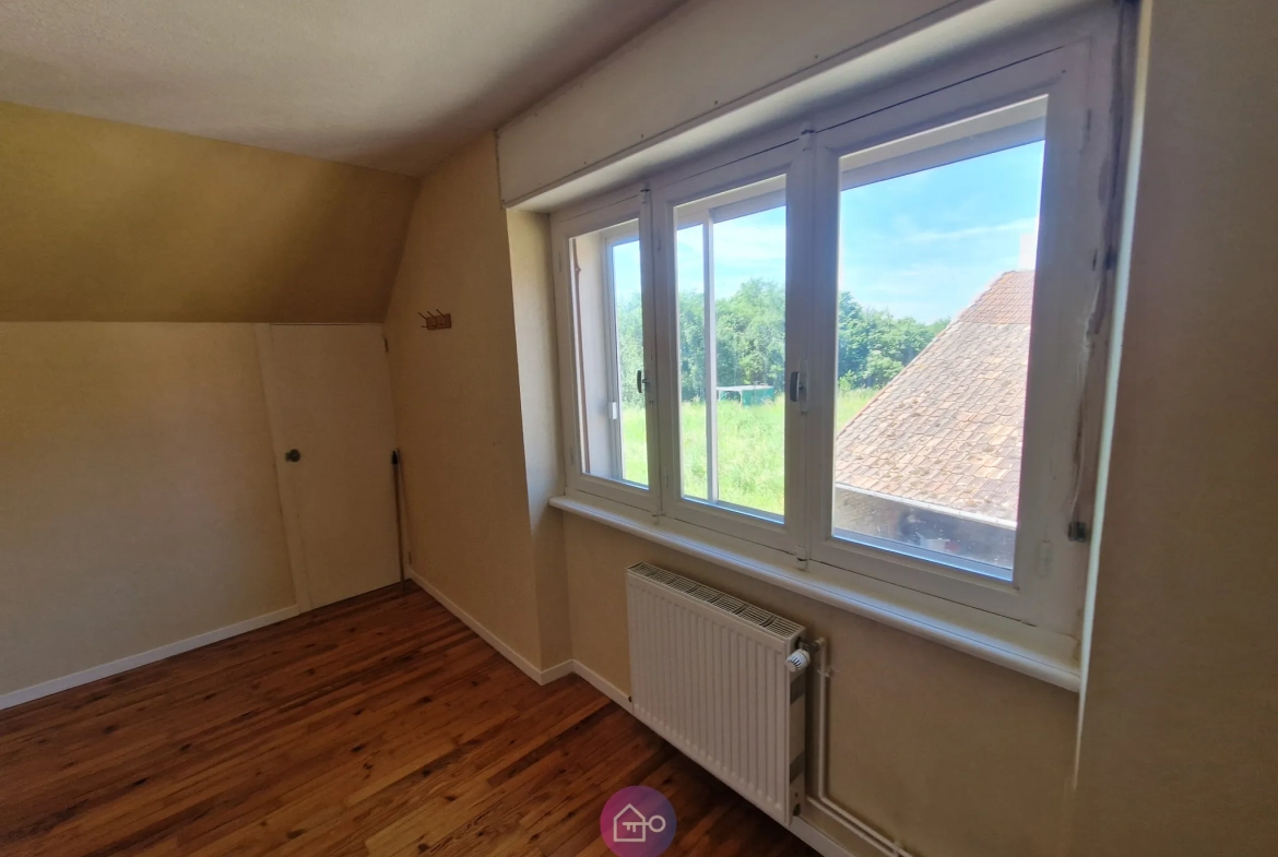 Maison à vendre avec potentiel exceptionnel à Pomoy (70) - Grand terrain et dépendances 