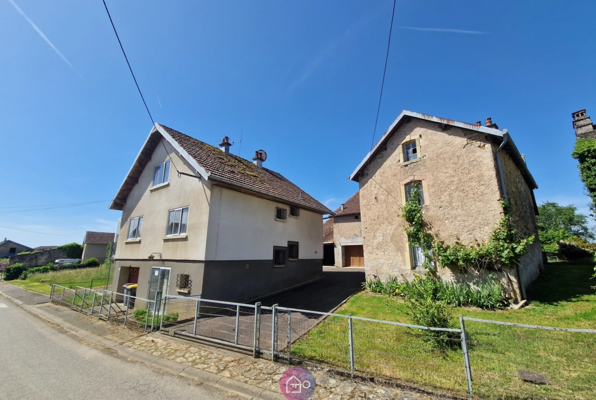 Maison à vendre avec potentiel exceptionnel à Pomoy (70) - Grand terrain et dépendances 