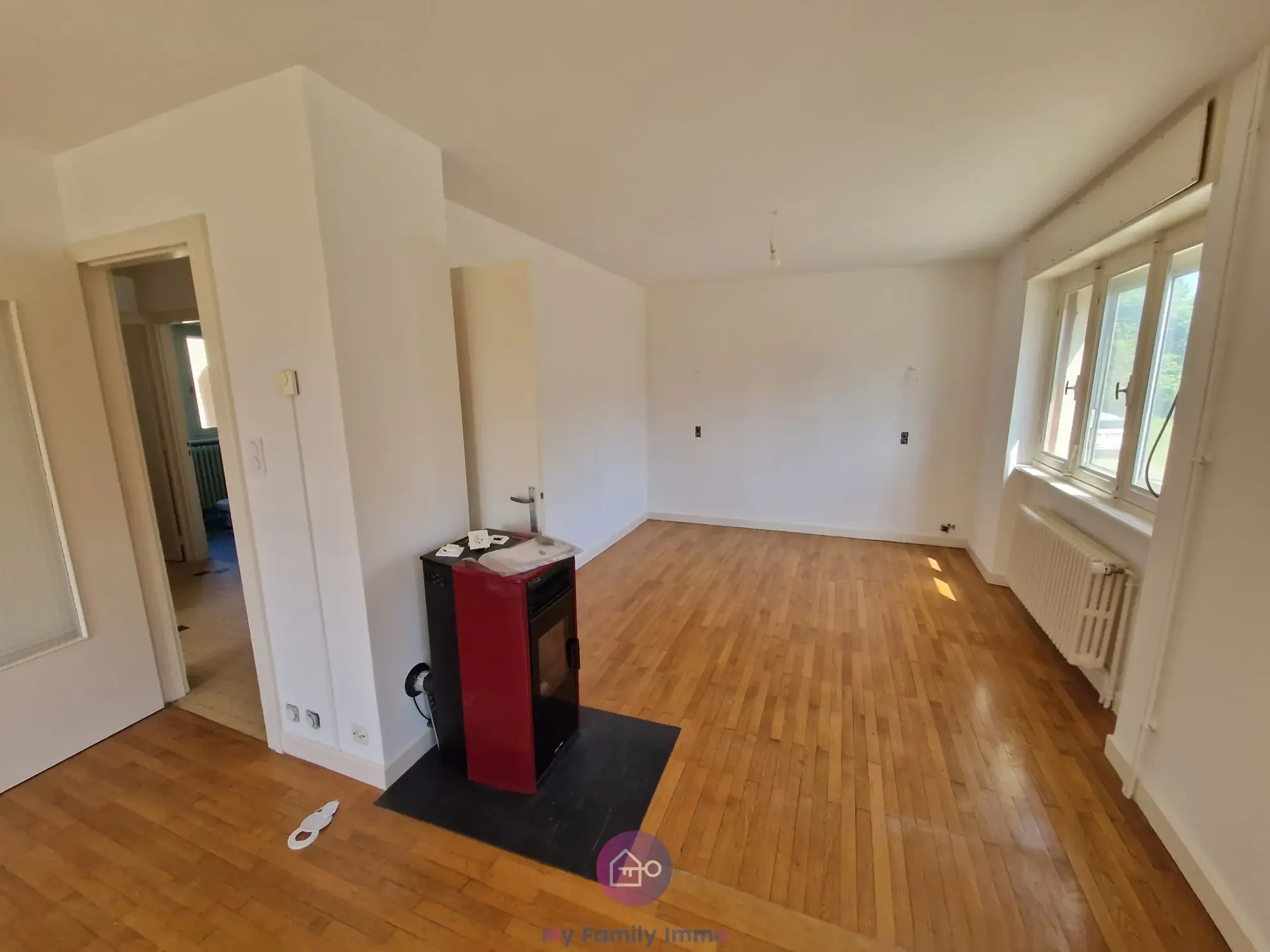 Maison à vendre avec potentiel exceptionnel à Pomoy (70) - Grand terrain et dépendances 