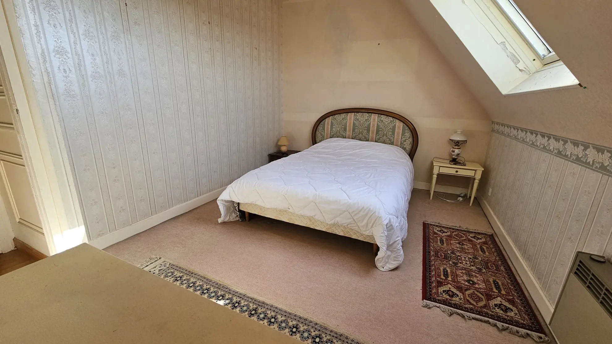 Maison néo-bretonne à proximité du centre-ville de Lanveoc – 4 chambres, grand volume 