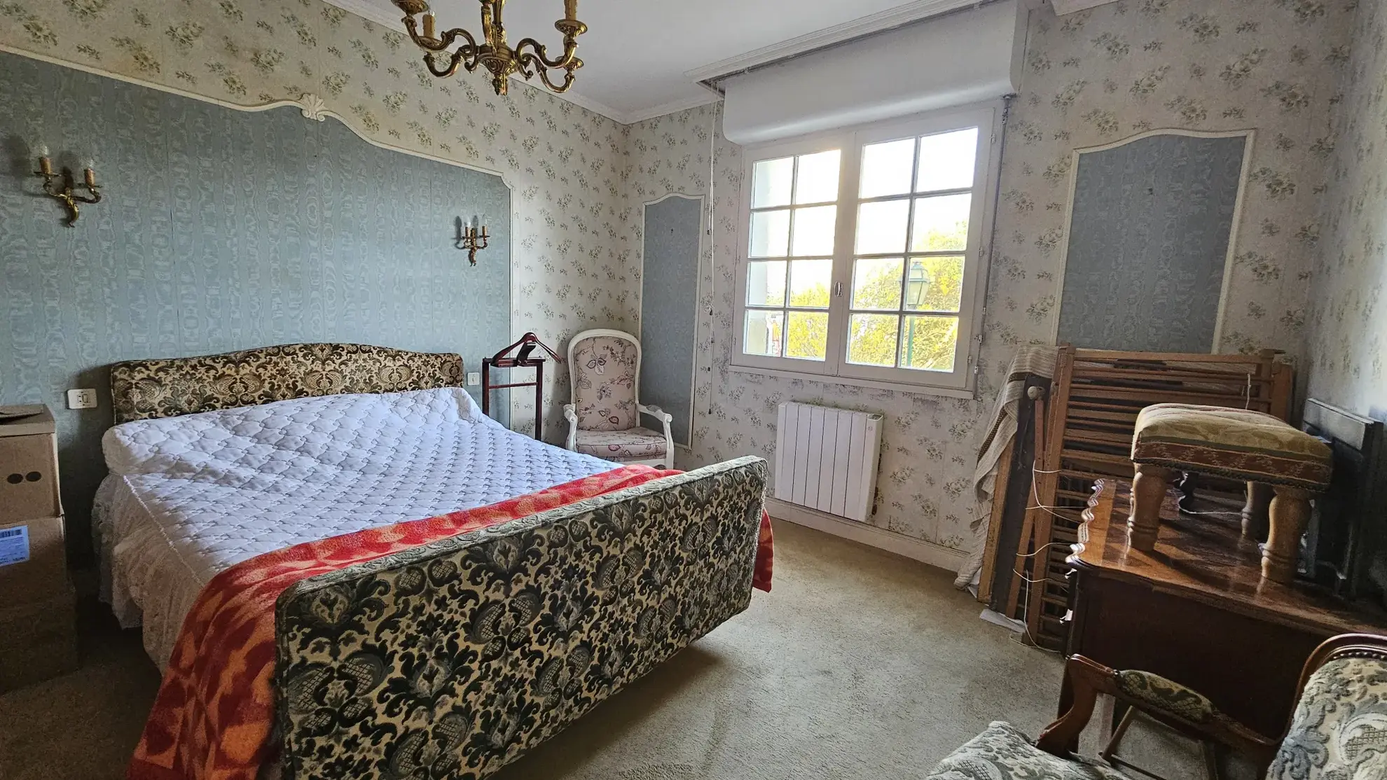 Maison néo-bretonne à proximité du centre-ville de Lanveoc – 4 chambres, grand volume 
