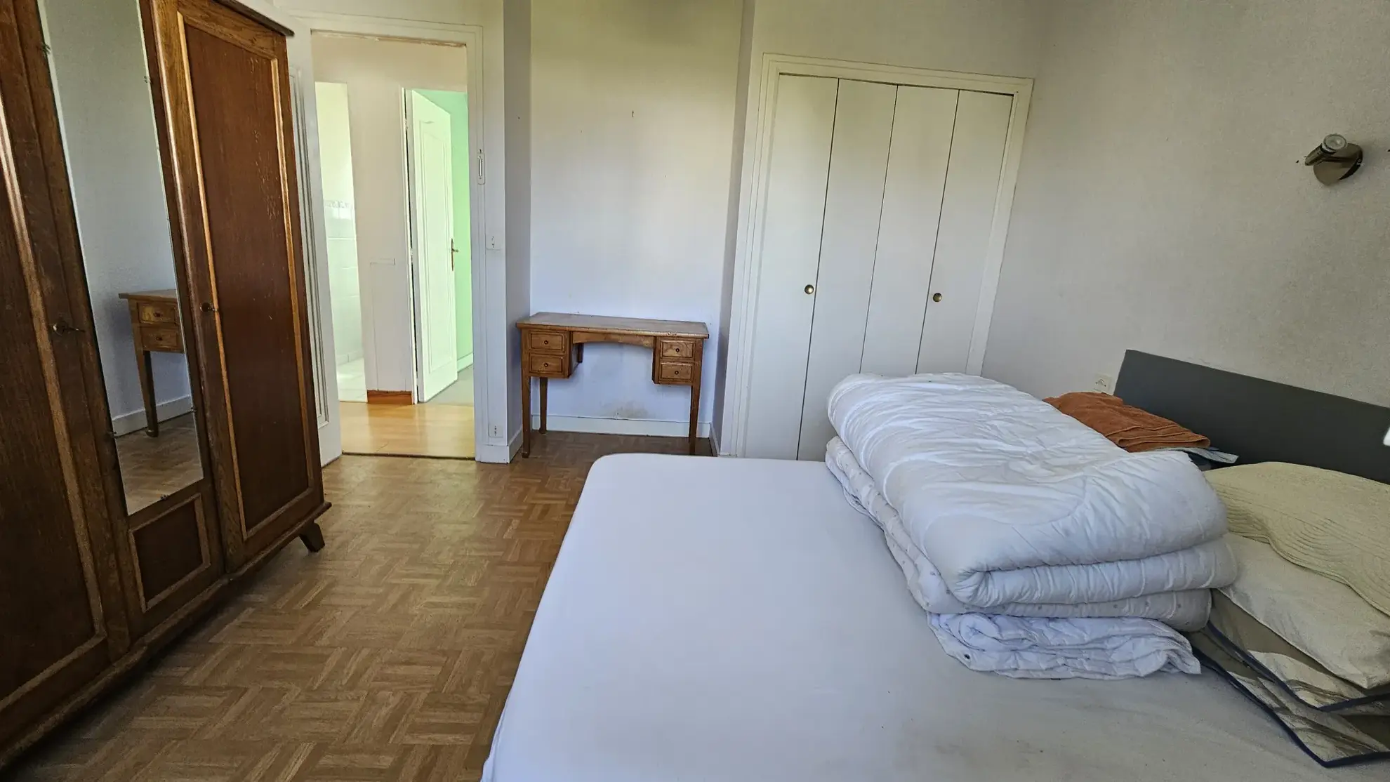 Maison néo-bretonne à proximité du centre-ville de Lanveoc – 4 chambres, grand volume 