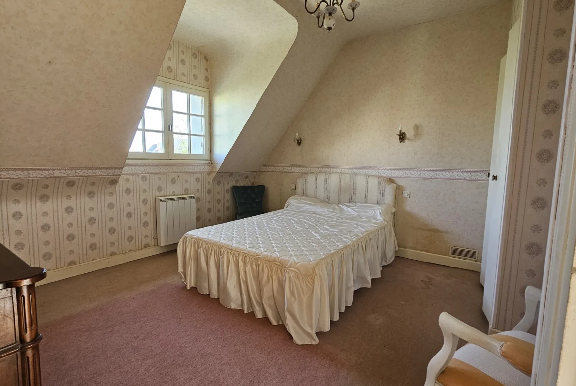 Maison néo-bretonne à proximité du centre-ville de Lanveoc – 4 chambres, grand volume 
