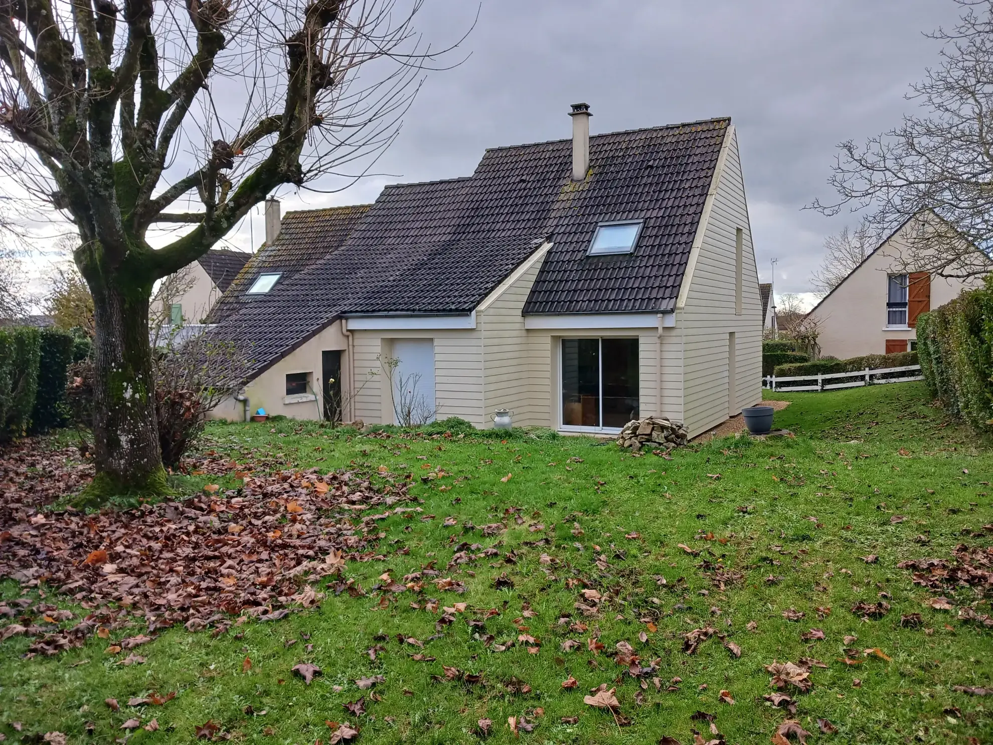 Maison de 98 m² à vendre à Condé-sur-Sarthe avec jardin et garage 