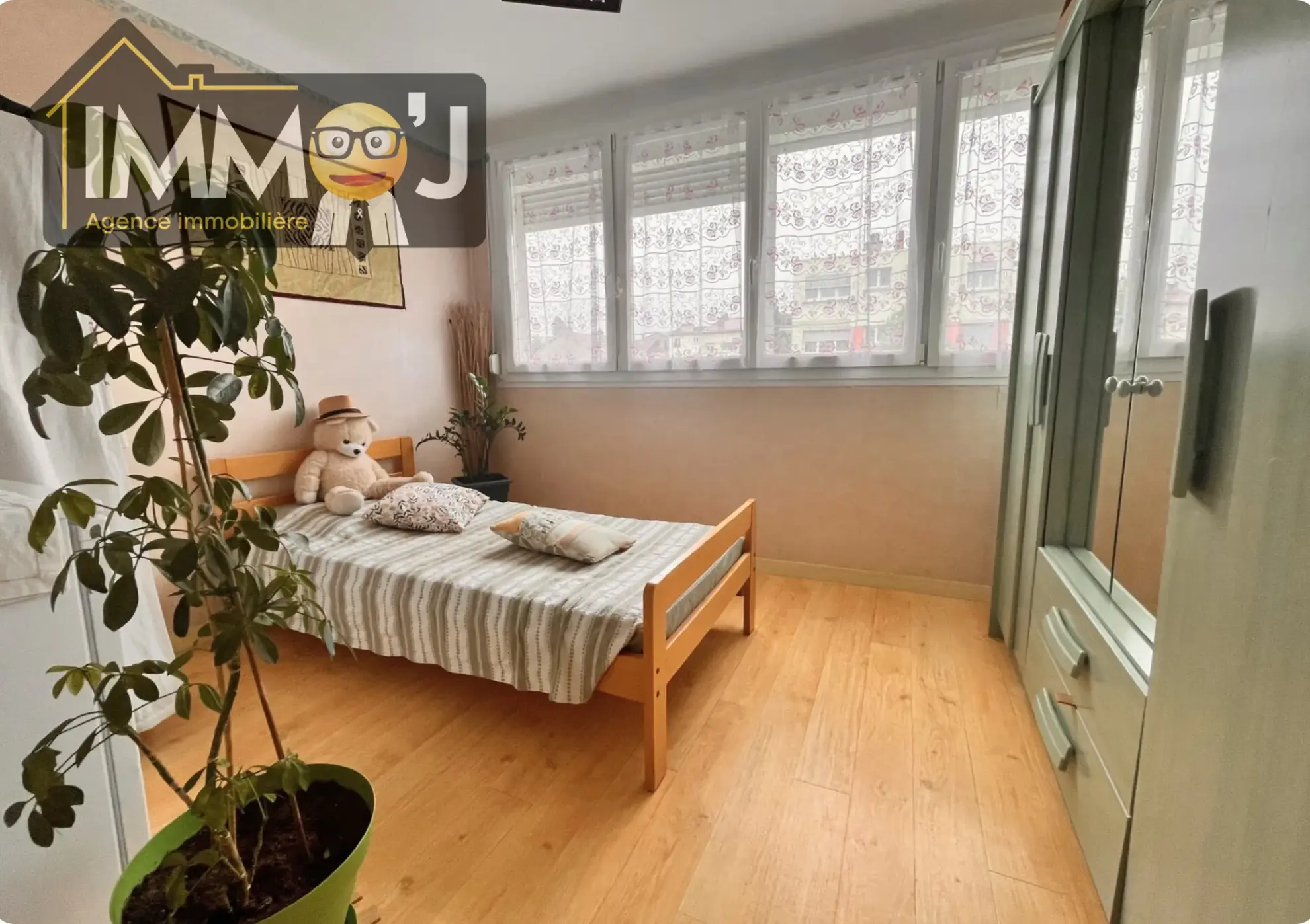 Appartement 3 chambres à Vandoeuvre-lès-Nancy avec garage et balcon 