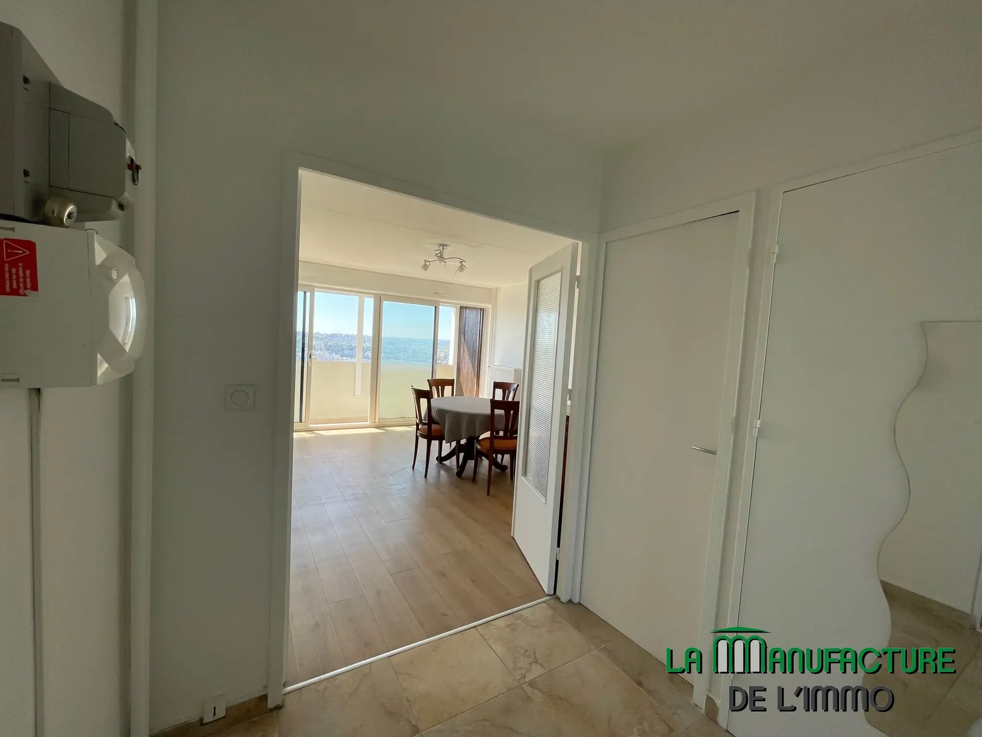 Appartement T2 rénové avec balcon et cave à Saint-Étienne - Montreynaud 