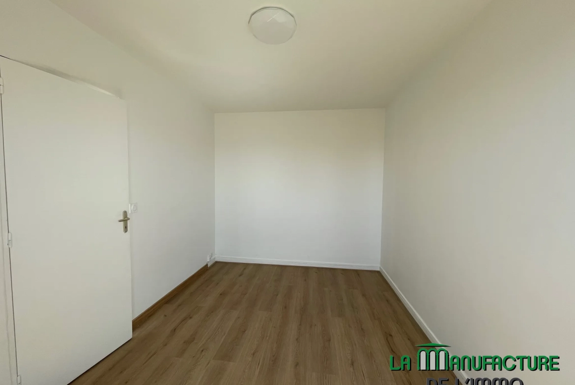 Appartement T2 rénové avec balcon et cave à Saint-Étienne - Montreynaud 
