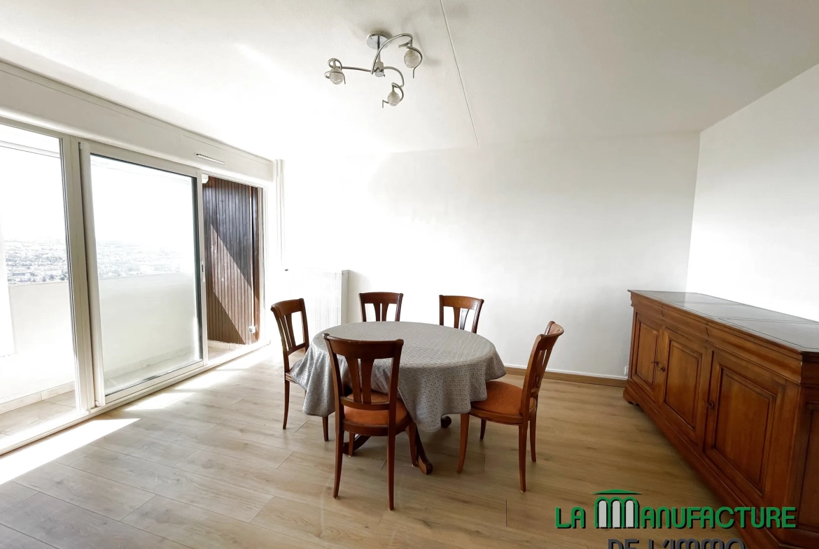 Appartement T2 rénové avec balcon et cave à Saint-Étienne - Montreynaud 