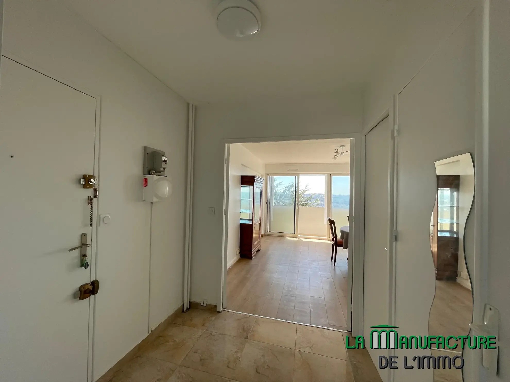Appartement T2 rénové avec balcon et cave à Saint-Étienne - Montreynaud 