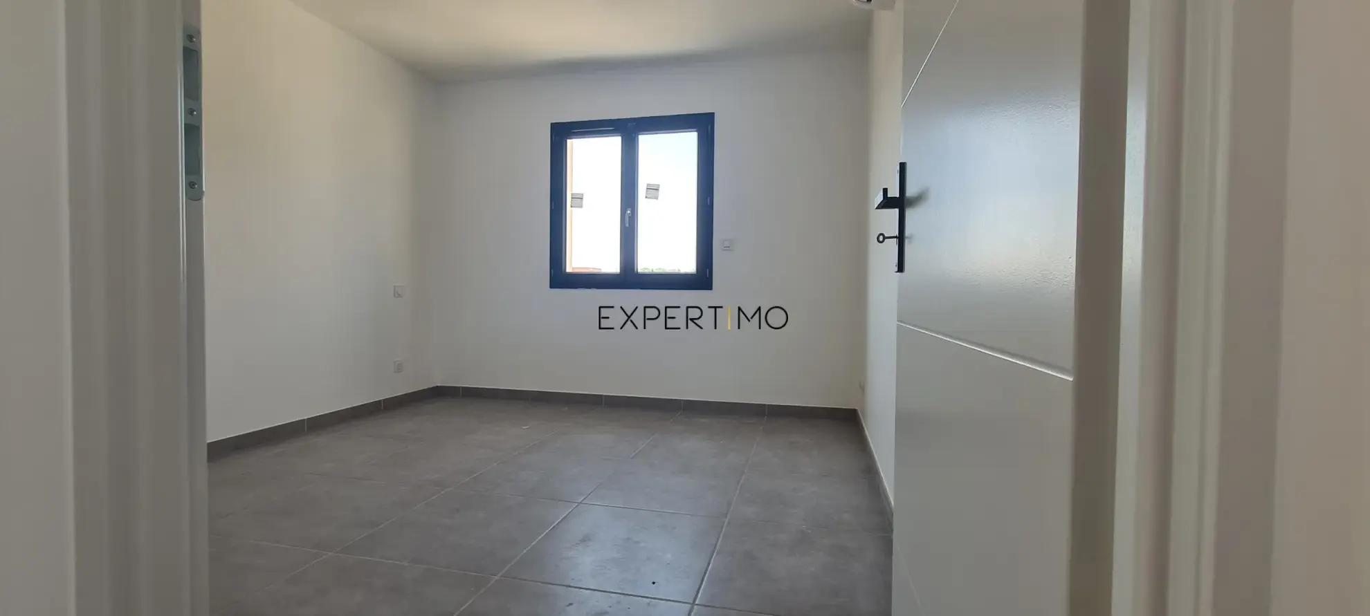 Belle villa RT2020 à Lespignan avec garage et 3 chambres 