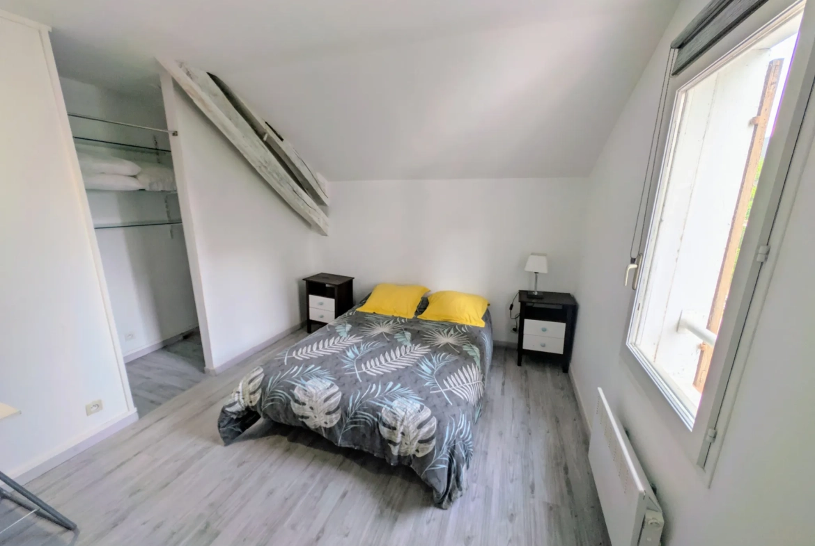 Bel appartement T4 à Troyes avec vue sur la cathédrale, lumineux et rénové 
