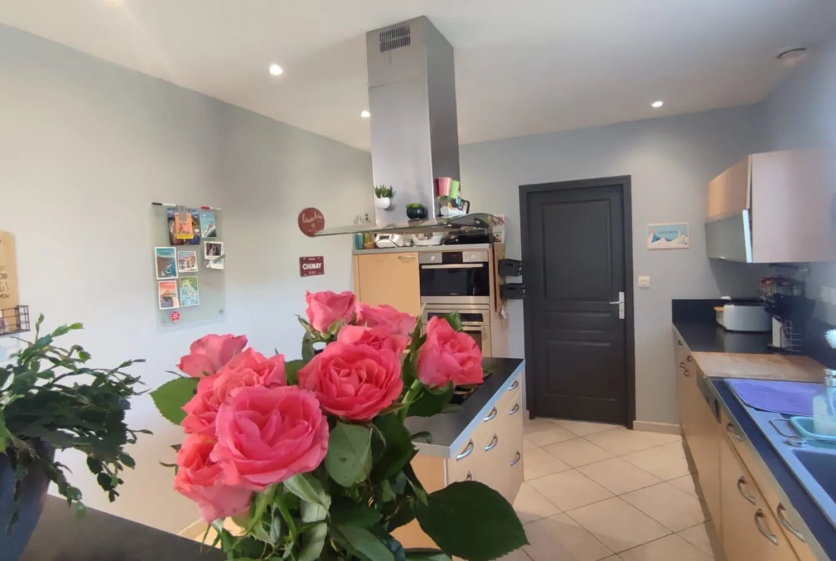 Maison 5 chambres avec jardin à Mer - Confort moderne et proximité urbanisée 