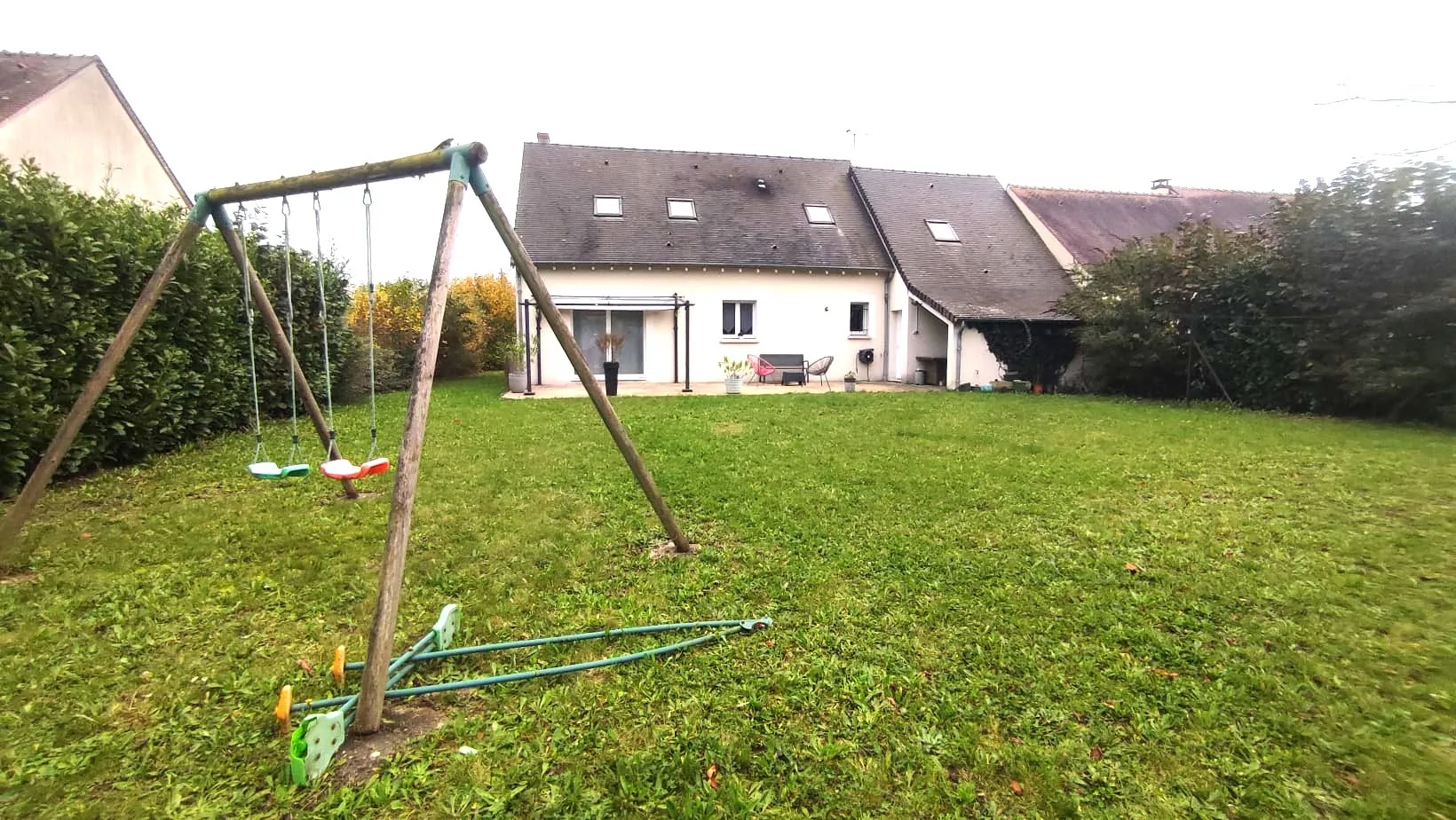 Maison 5 chambres avec jardin à Mer - Confort moderne et proximité urbanisée 