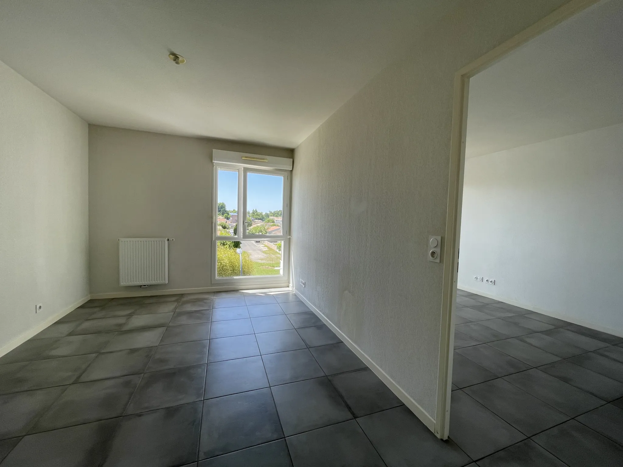 Achat appartement T2 lumineux avec balcon et parking à Bruges 