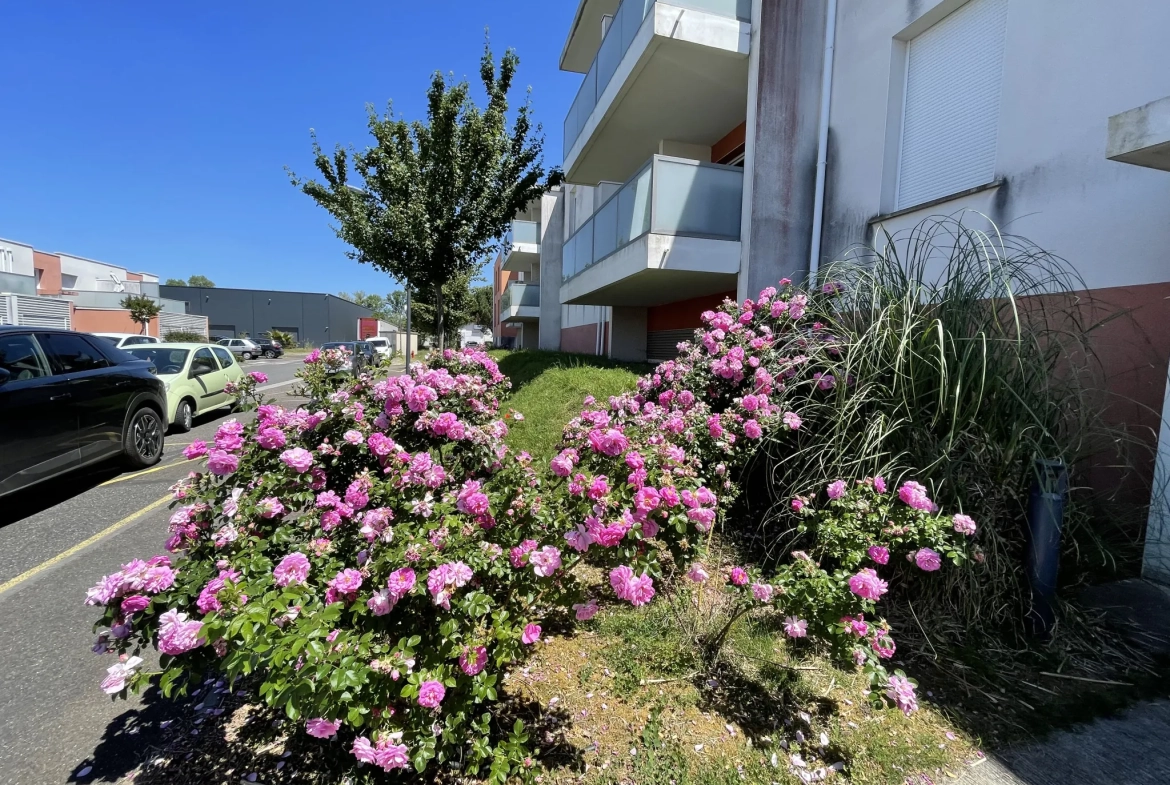 Achat appartement T2 lumineux avec balcon et parking à Bruges 