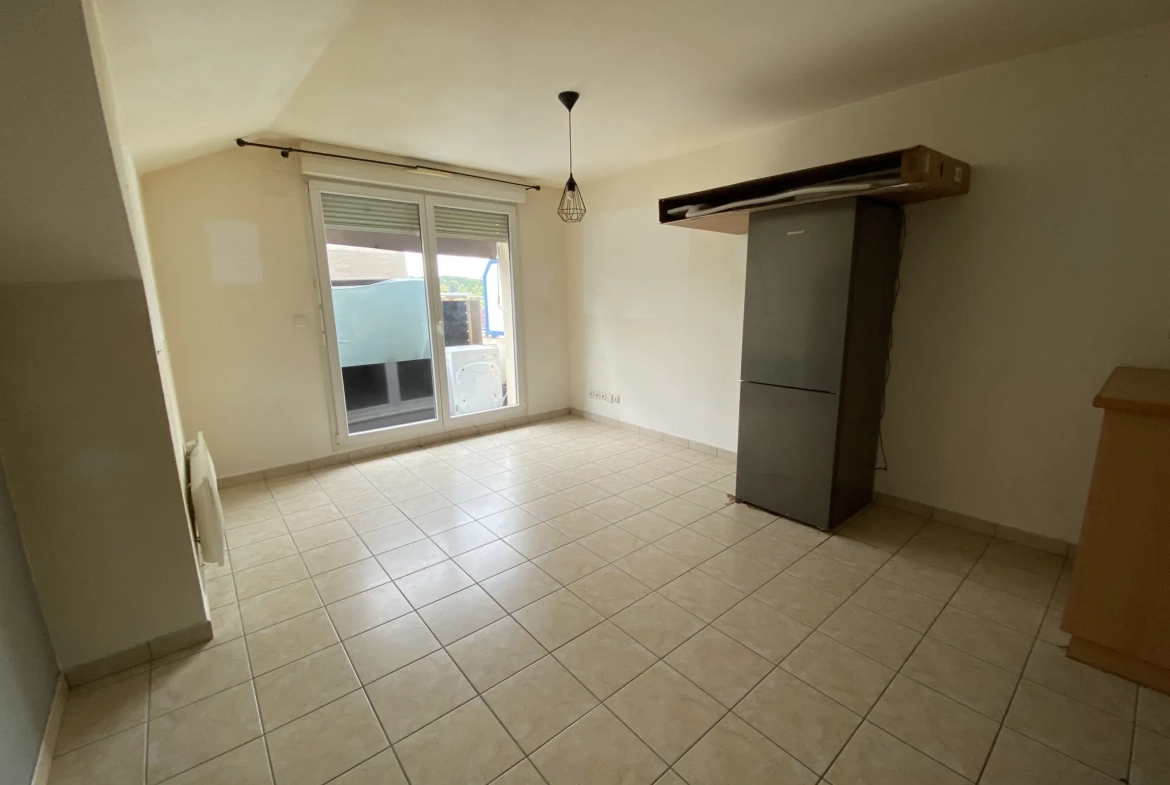 Appartement F3 à vendre à Creutzwald – Investissement locatif avec balcon et parking 