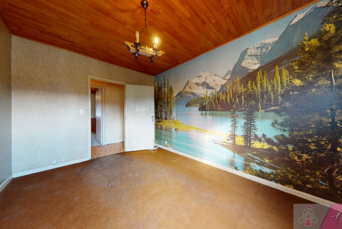 Grande maison de 208m² avec appartement indépendant à Routelle proche Saint Vit 