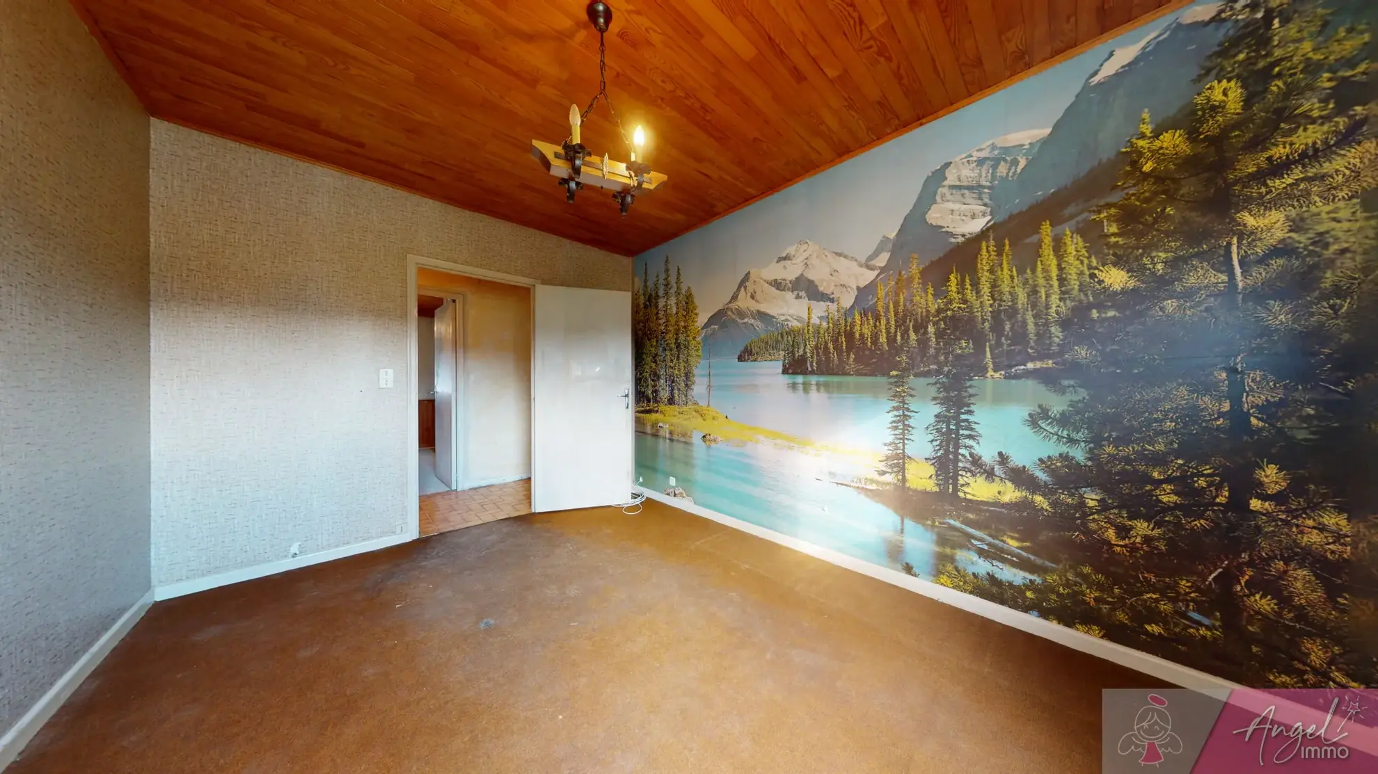 Grande maison de 208m² avec appartement indépendant à Routelle proche Saint Vit 