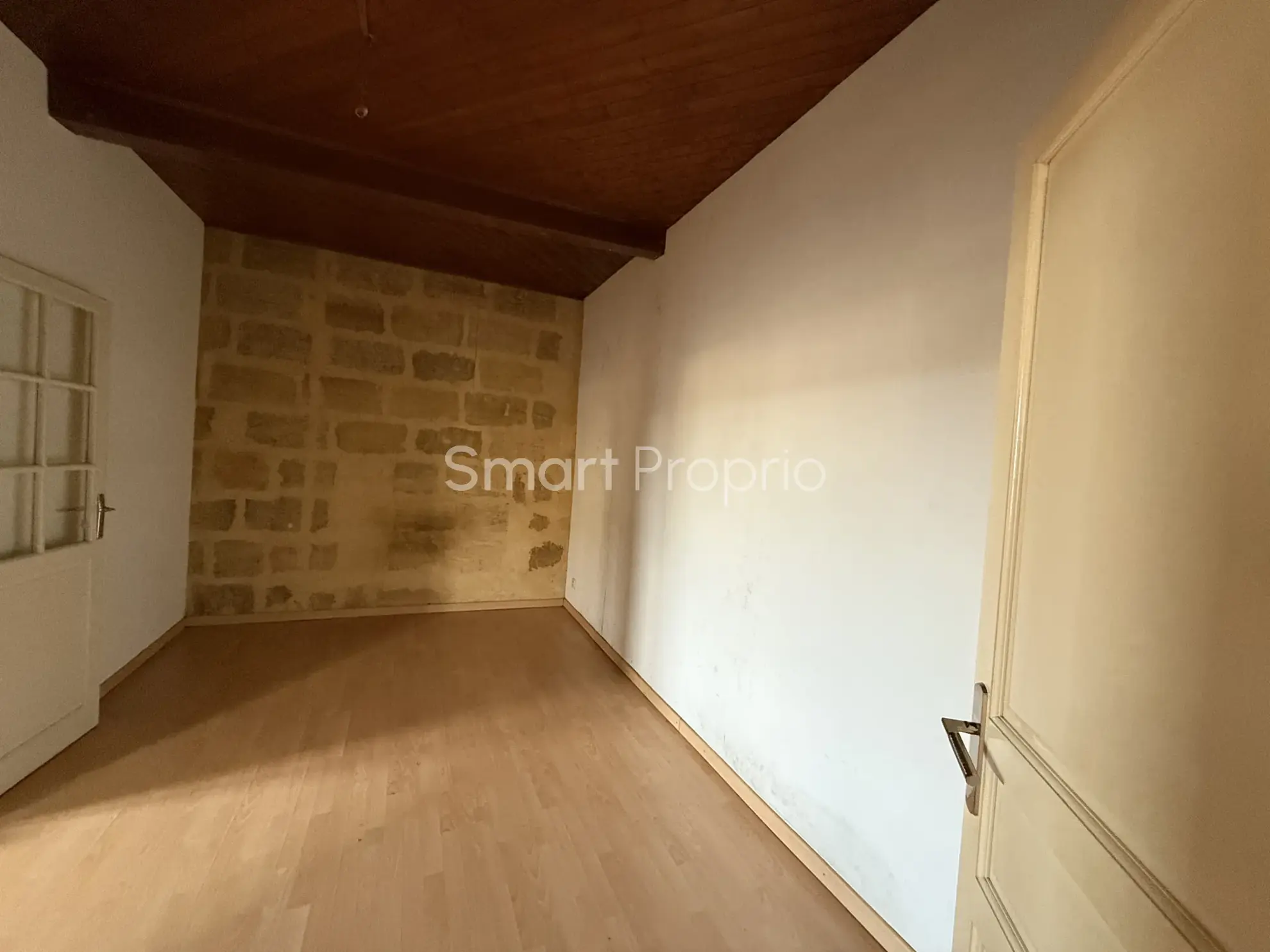 Appartement 2 pièces lumineux de 56 m² au centre-ville de Bordeaux 