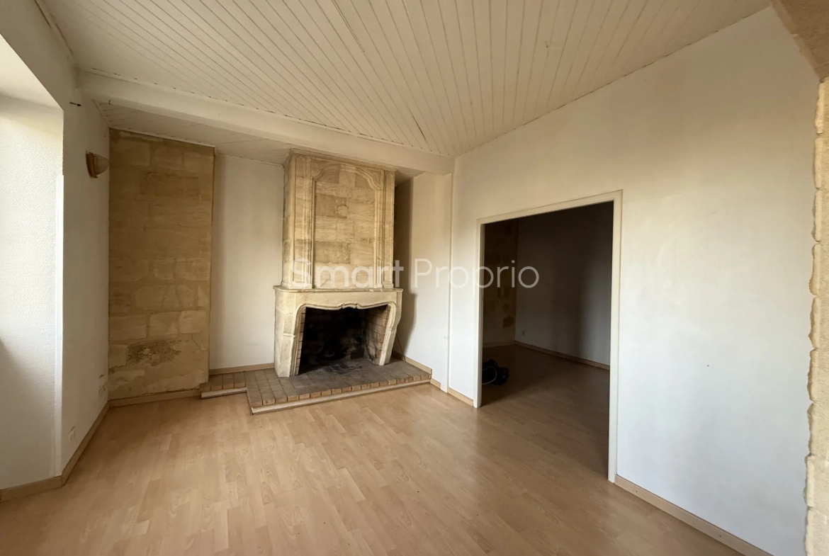 Appartement 2 pièces lumineux de 56 m² au centre-ville de Bordeaux 