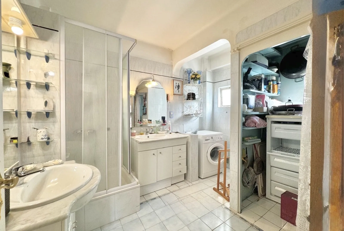 Appartement 3 pièces lumineux de 66 m² à Saint Raphaël, proche centre-ville 