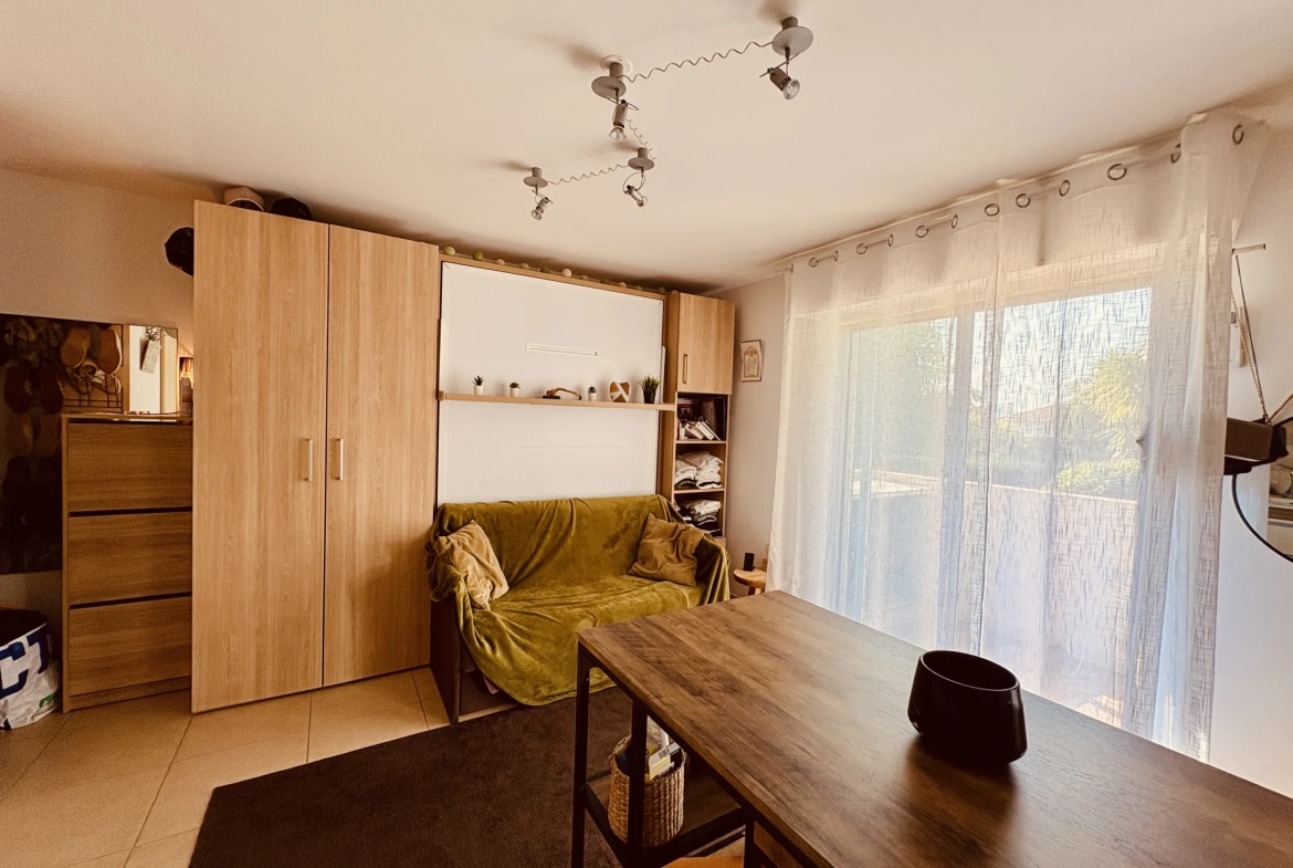 Studio en hypercentre de Sainte-Maxime avec vue et loggia - 21,75 m² 