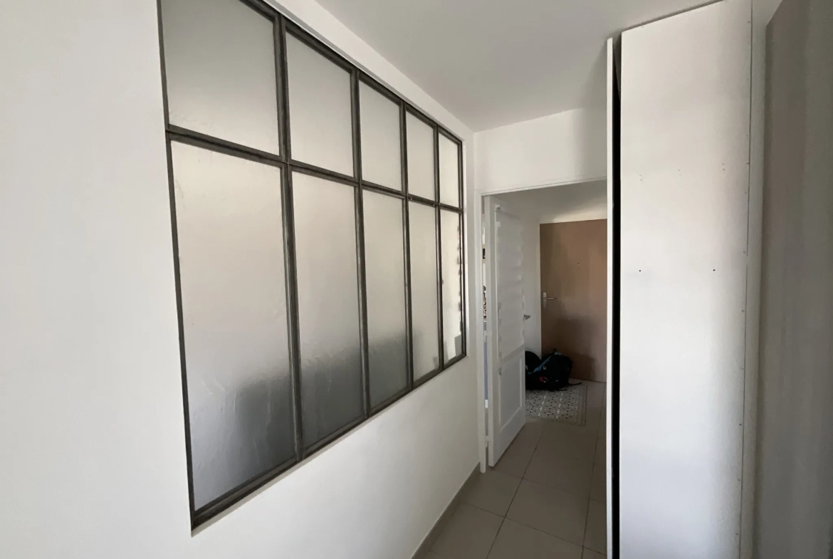 Appartement 2 pièces avec terrasse à Cagnes-sur-Mer dans résidence récente 