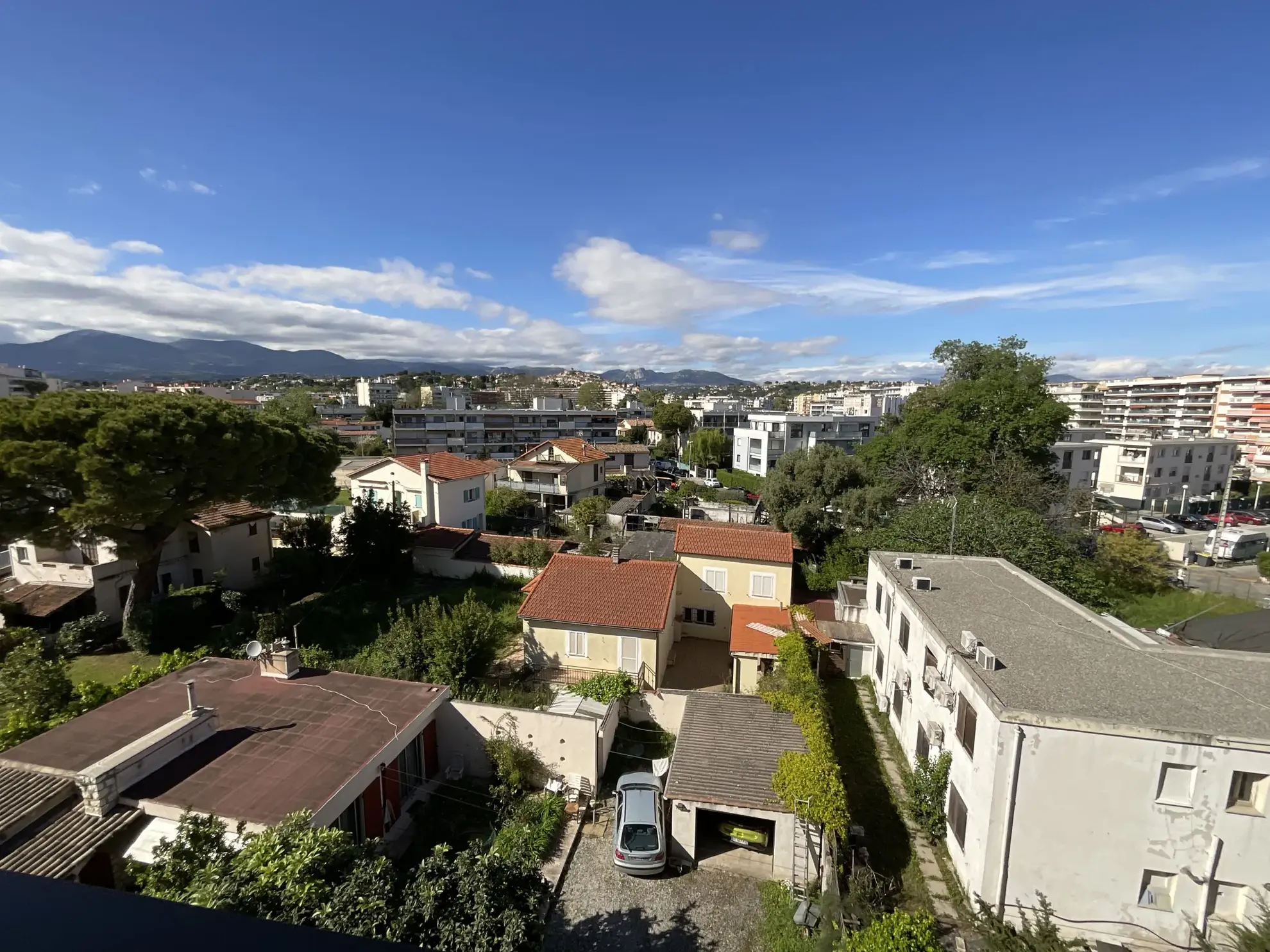 Appartement 2 pièces avec terrasse à Cagnes-sur-Mer dans résidence récente 