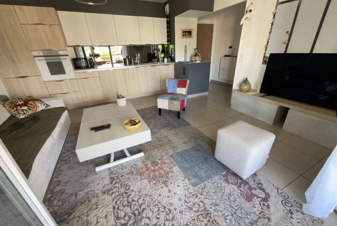 Appartement 2 pièces avec terrasse à Cagnes-sur-Mer dans résidence récente 