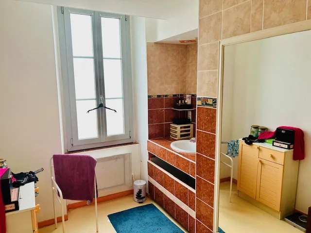 Immeuble à vendre à Rabastens de Bigorre avec local commercial et habitation 