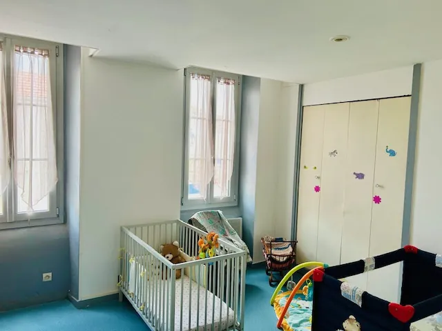 Immeuble à vendre à Rabastens de Bigorre avec local commercial et habitation 