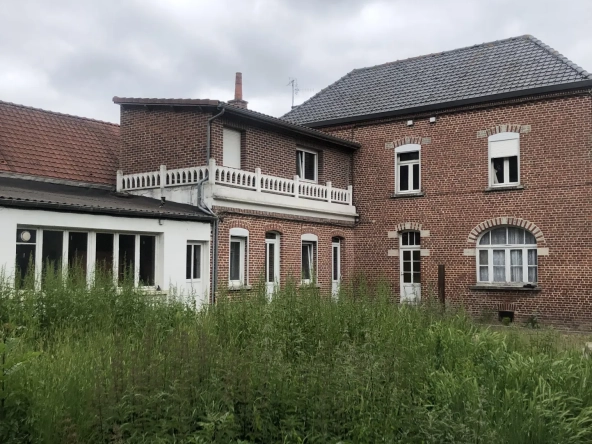 Maison de caractère à vendre à Gouy Sous Bellonne - Grande propriété avec terrain et grange