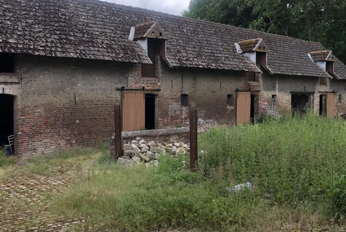 Maison de caractère à vendre à Gouy Sous Bellonne - Grande propriété avec terrain et grange 