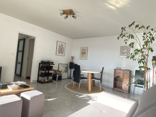 Appartements 3 Pièces à Vendre à Corbeil-Essonnes - 50,78 m2 