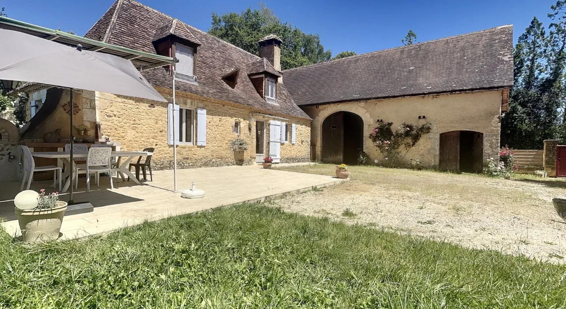 Charmante maison périgourdine au cœur du Périgord noir proche du Bugue 